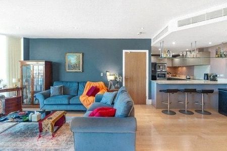 Ensign House, Juniper Drive, London, SW18 flat to rent - Photo 2