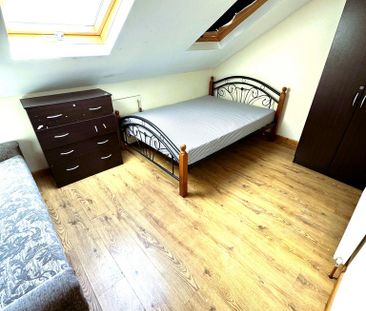 3 bedroom flat to rent - Photo 2
