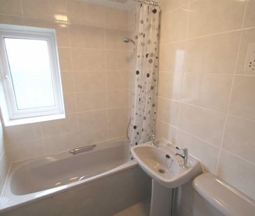 Katherine Close, HP3 9QT, Hemel Hempstead - Photo 1