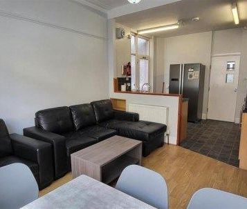 5 bedroom house share to rent - Photo 3