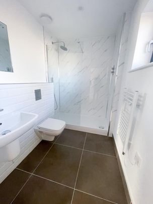 2 bedroom penthouse to rent - Photo 1