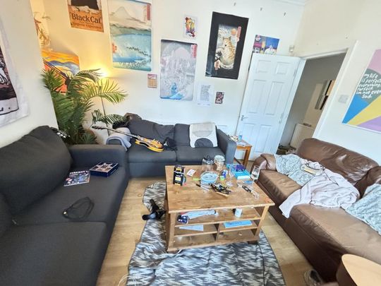 4 bedroom house to rent - Photo 1