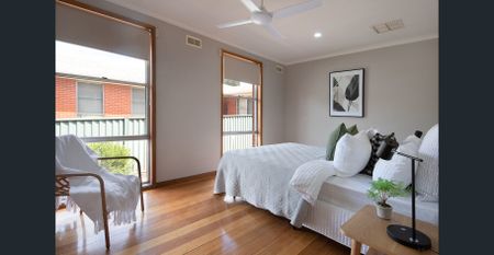 Quiet home with large shed in California Gully - Photo 5