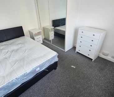 1 bed House Share - To Let - Photo 1