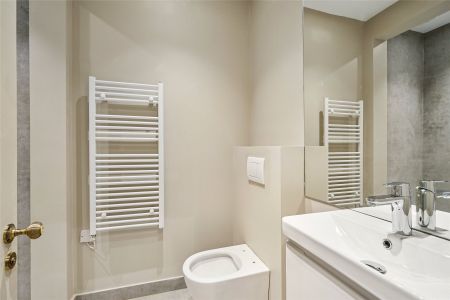 Redburn Street, London, SW3 flat to rent - Photo 5