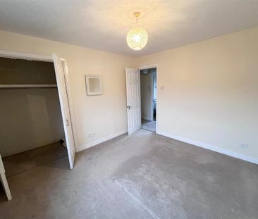 2 bedroom semi-detached house to rent - Photo 5