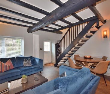 2 bedroom cottage to rent - Photo 1