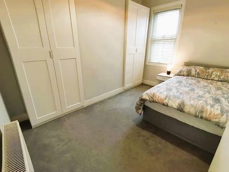 3 bedroom terraced house to rent - Photo 5