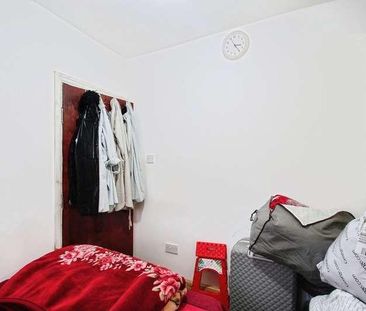 Princes Park Close, Hayes, UB3 - Photo 1