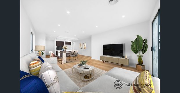 Luxury Family Living in the Heart of Tarneit - Photo 1