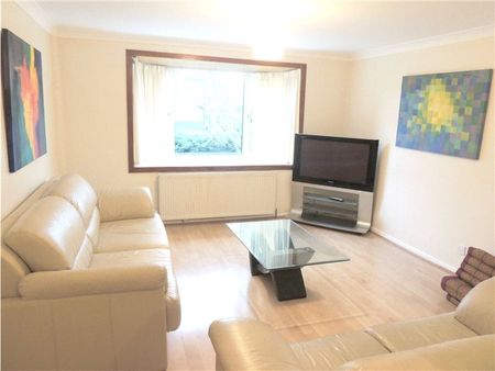 2 Bed Maisonette, Engadine Close, CR0 - Photo 2