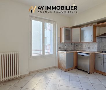 Location Appartement 4 pièces 109m² GRENOBLE 38100 - Photo 3