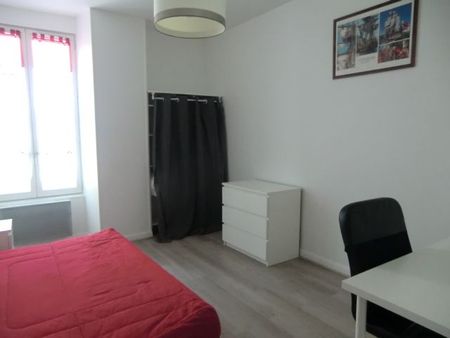 Location Appartement 3 pièces Meublé 57m² LA ROCHELLE 17000 - Photo 3