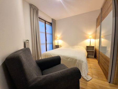 HERRMANN-DEBROUX/ST ANNE: 2 BDR furnished lovely ground-floor - Photo 3