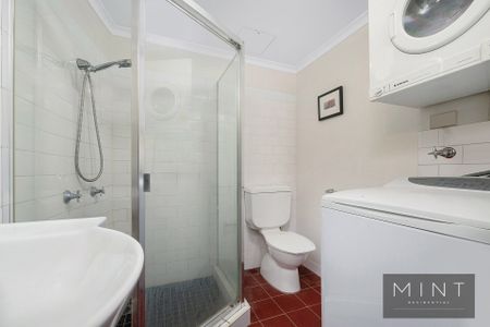 Modern Studio at the Oaks Goldsbrough! - Photo 4