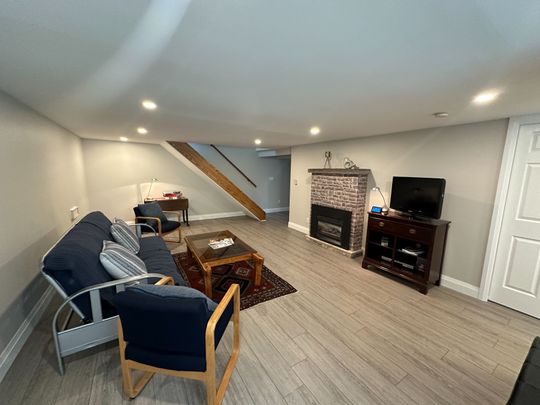 For Lease - 245 Pearson Street, Meaford, Ontario - Photo 1