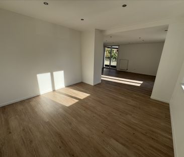 Location Appartement 4 pièces 91m² - Photo 3