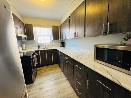 For Lease - 9 Donald Avenue Unit# 2, Toronto, Ontario - Photo 2