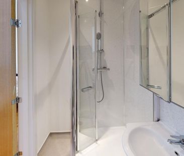 4 bedroom house to rent - Photo 3