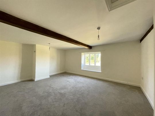 4 bedroom detached house to rent - Photo 1