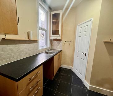 Ramuz Drive, Westcliff-On-Sea - Photo 6