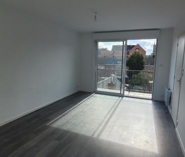 Location Appartement 2 pièces 47m² HAZEBROUCK 59190 - Photo 4