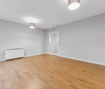 2 bedroom ground floor flat to rent - Photo 1