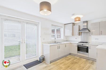 Sowthistle Drive, Hardwicke, Gloucester - Photo 4