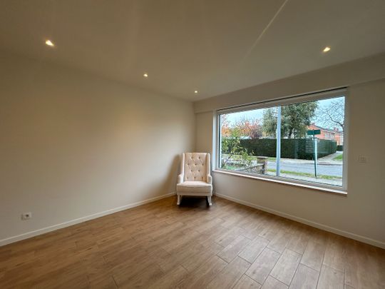 Halfopen, volledig gerenoveerde woning te Sint-Michiels - Foto 1