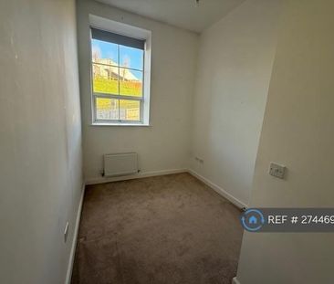 2 bedroom semi-detached house to rent - Photo 3
