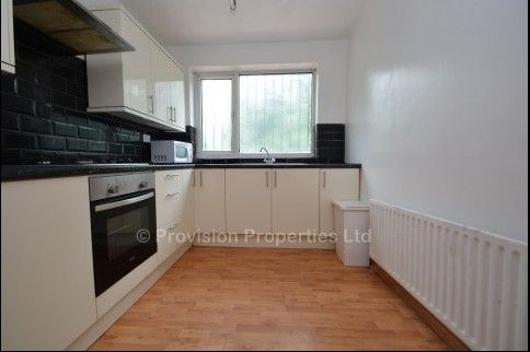 3 Bedroom House Rent Leeds - Photo 1