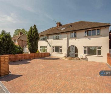 1 bedroom in a flat share to rent - Photo 5