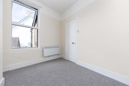 Station Road, Ashford, TW15 - Photo 3