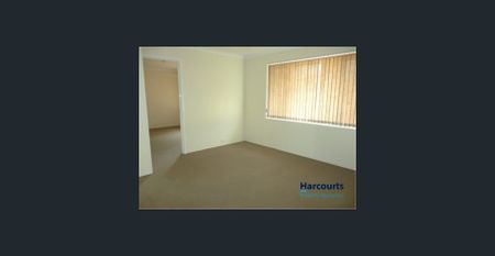 Spacious Family Home in Central Thornlie - Photo 5