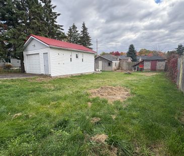 For Lease - 219 Southview Road, Barrie, Ontario - Photo 1