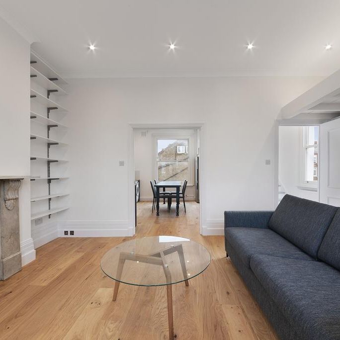 2 bedroom flat to rent - Photo 1