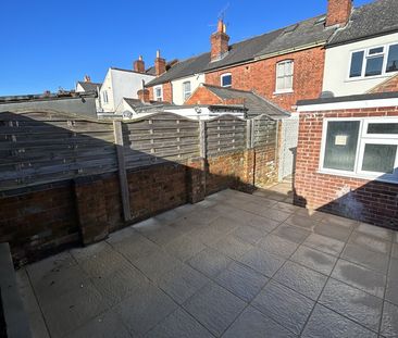 2 Bed Terraced House, Edgehill Street, RG1 - Photo 5