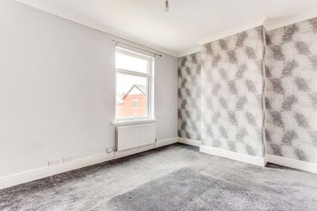 4 bedroom terraced house to rent - Photo 4