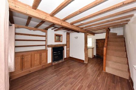 2 bedroom terraced house to rent - Photo 2