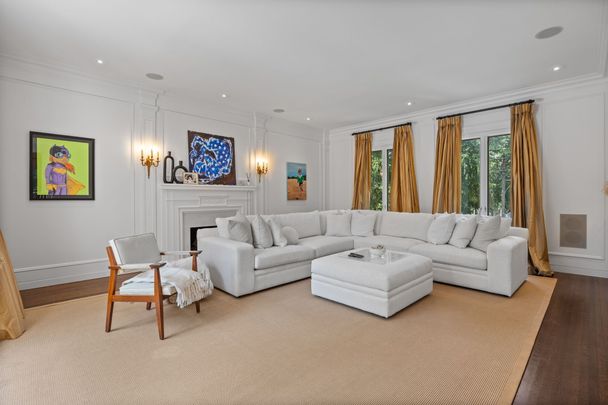 For Lease - 103 Dunloe Road, Toronto, Ontario - Photo 1