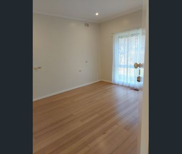 COMFORTABLE HOME IN THE ZONE - Photo 5