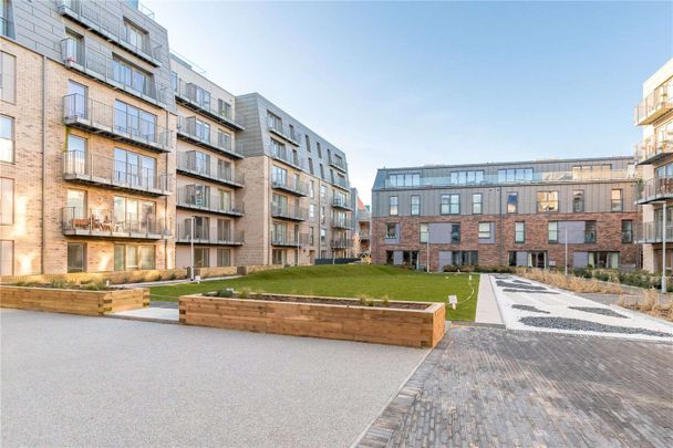 A superb modern ground floor one bedroom flat with a private terrace in a new development in Cannonmills. - Photo 1