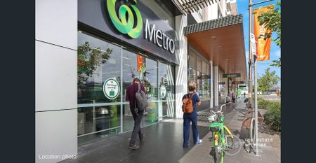 Spacious 1 bedroom Apartment in Green Square, 'Portman House' - Photo 5