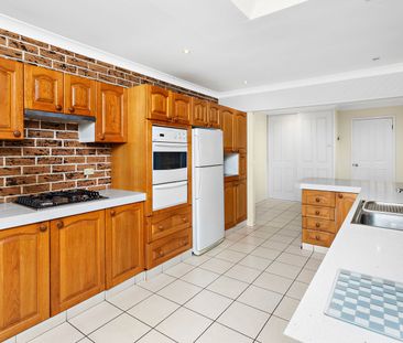 Stylish Family Home in Kiama Downs - Photo 3