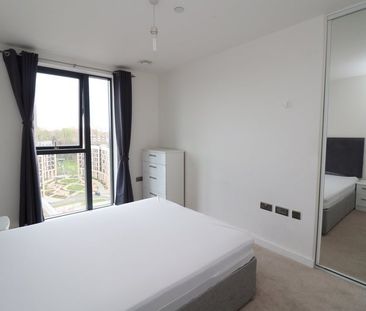 Room in a Shared Flat, Centenary Heights, SE10 - Photo 2