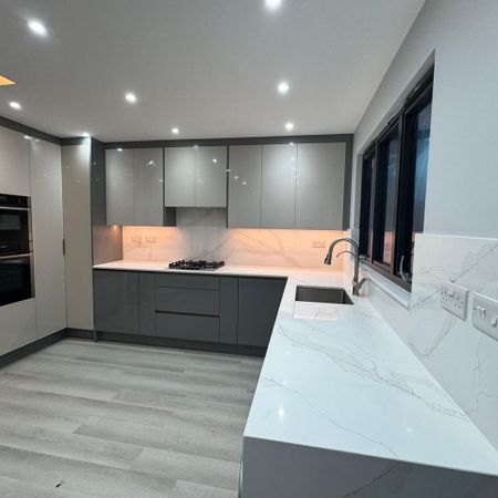 Room in a Shared House, Pinner Road, HA1 - Photo 3