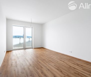 Pronájem bytu 2+kk 51 m², Komárovská, Brno - Fotografie 1