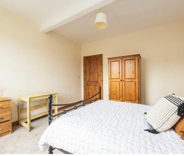 2 Bed Flat, Prestonfield Terrace, EH16 - Photo 1