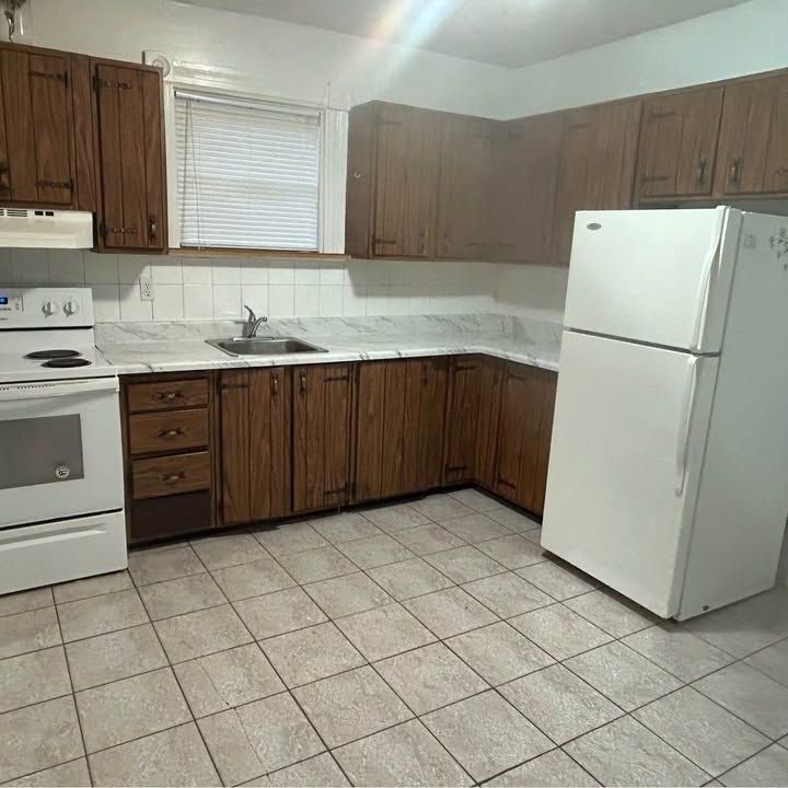 For Lease - 94 Bloor Street Unit# 1, Oshawa, Ontario - Photo 1