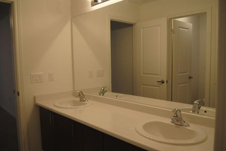 For Lease - 22 Sassafras Road, Springwater, Ontario - Photo 4